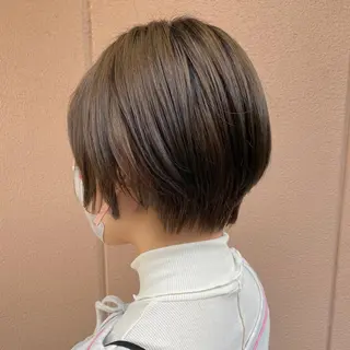 ショート 丸岡 美穂のヘアスタイル