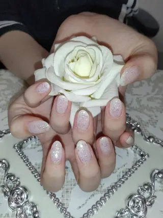 ネイル エステとネイル ローズコンフォートのネイルデザイン