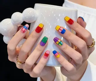 ネイル 小島 阿佑美のネイルデザイン