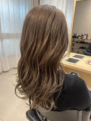 セミロング カラー SERENA ㅤのヘアスタイル