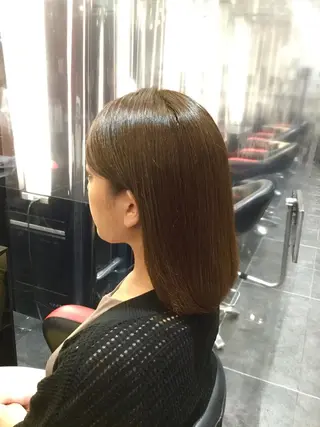 セミロング カラー Annon プライベートサロンのヘアスタイル