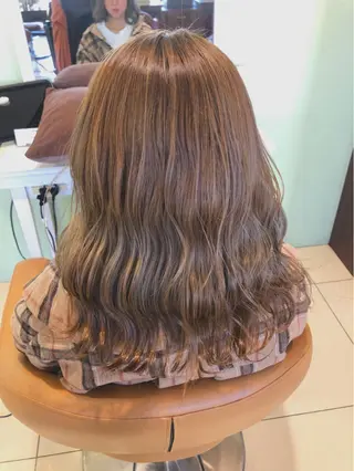 ミディアム カワサキ ヒナコのヘアスタイル