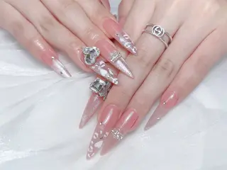 ネイル M🌷nail 長さだし専門店のネイルデザイン