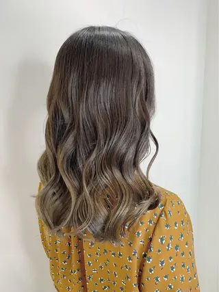 セミロング カラー ☕️ベージュカラー 内藤光哉☕️のヘアスタイル