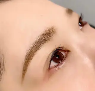 マツエク・マツパ アイデザイナー Key（ケイ）の眉毛・アイブロウイメージ