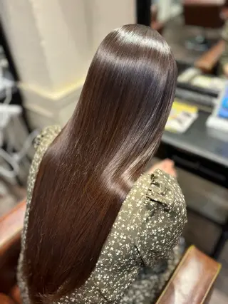 ロング カラー 藤井 ユウキのヘアスタイル