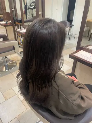 ロング ハイトーン/ ケアカラー宮内萌のその他イメージ