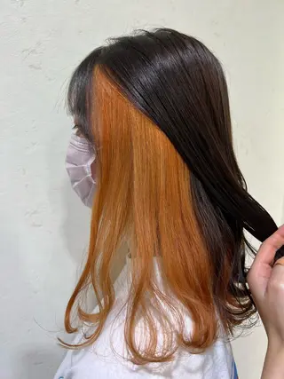 ロング カラー mana .のヘアスタイル