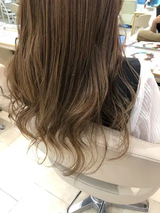 ロング カラー 似合わせ.ﾍｱｾｯﾄ 得意🌹井上美沙のヘアスタイル