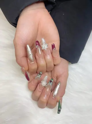 ネイル T-Rich所属・高野 沙玖良のネイルデザイン