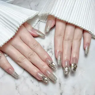 ネイル RAFFINE 月🦋🩵のネイルデザイン