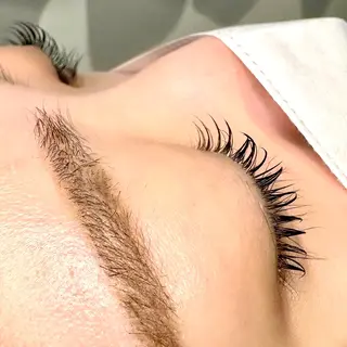 マツエク・マツパ Mahana 錦糸町店所属・Mahana 錦糸町店 ながいのマツエク・マツパデザイン