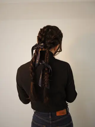 ロング ヘアアレンジ UNBIRTHDAY MIUのヘアスタイル