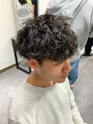 ショート カラー パーマ メンズ キッズ パーマ支持率No.1 ❤️‍🔥安成弾のヘアスタイル