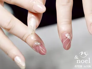 ネイル Nailsalon  &Noel所属・もも 🍑のネイルデザイン