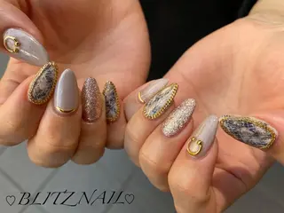ネイル BLITZ Nail 岩田💅🏻✨のネイルデザイン