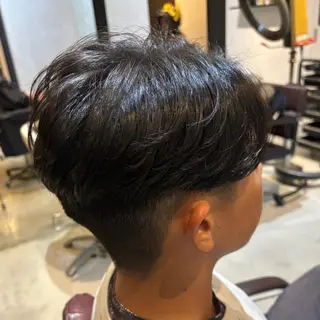 ショート ONE.STOP. LABO/メンズのヘアスタイル