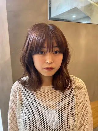 ミディアム カラー Piu-所属・古澤 芽依のヘアスタイル