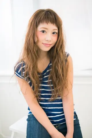 ロング 髪質改善ayame 横山諒のヘアスタイル