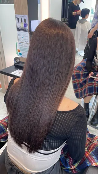 ロング カラー ブリーチ/髪質改善/ ハイトーン/暖色のヘアスタイル