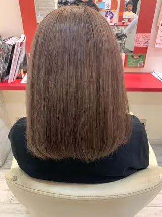 ミディアム カラー ヘアアレンジ 今村公介 ブリーチ特化、派手髪のヘアスタイル