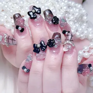 ネイル 🎀まゆ 🪽🐾のネイルデザイン