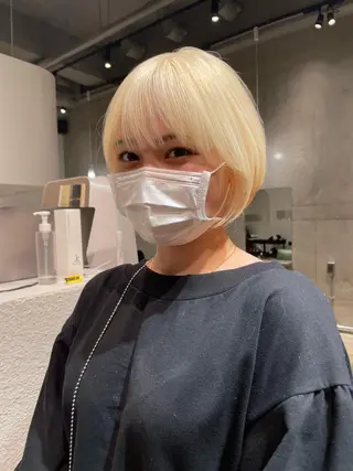 ショート カラー MONIQA【モニカ】所属・名古屋ハイトーン/ 🐶ブリーチ専門店のヘアスタイル