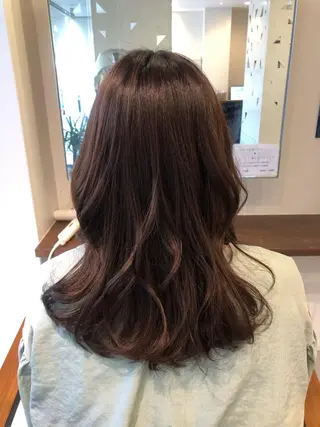 セミロング ヘアアレンジ 髪質改善✨️透明感カ ラー✧*。山下さいみのヘアスタイル