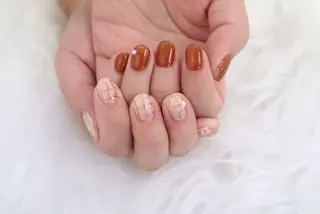 ネイル カラーズビューティサロン所属・ツノスエアヤカ ／つののネイルデザイン