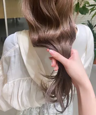 ロング カラー the C ayuのヘアスタイル