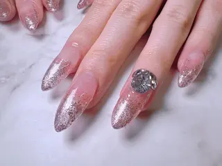 ネイル Nail Salon L'arc所属・💊大阪/心斎橋 moni🧠のネイルデザイン