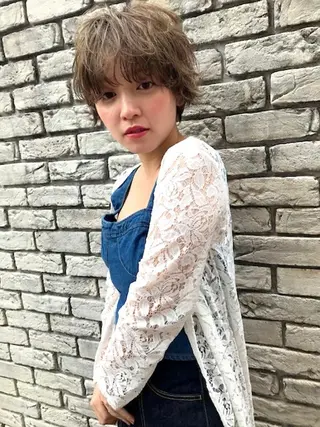 ショート カラー 羽田 ひろむのヘアスタイル