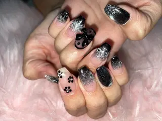 ネイル 安永 彩香のネイルデザイン