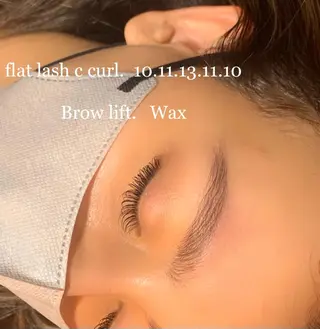 マツエク・マツパ アイブロウ Lilly所属・Lilly eyelashのマツエク・マツパデザイン