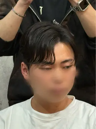 ショート パーマ メンズ 韓国メンズヘア/ 毛流れヘア　須田龍世のヘアスタイル