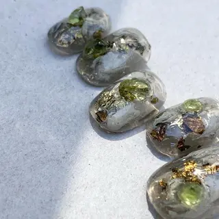 ネイル REHTOF ｜朝7時Open☀️のネイルデザイン