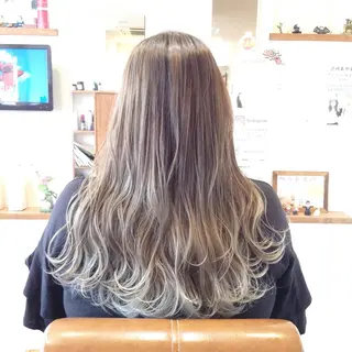 セミロング カラー 辨天 勇介のヘアスタイル