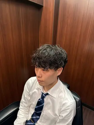 ミディアム メンズ ヒロ銀座ヘアーサロン西口店所属・佐々木 斗磨のヘアスタイル