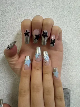 ネイル Ｌｉｔ所属・Ｌｉｔ .のネイルデザイン
