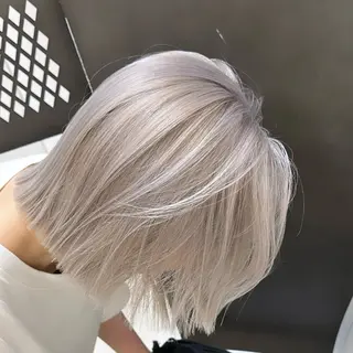 カラー RINA .のヘアスタイル