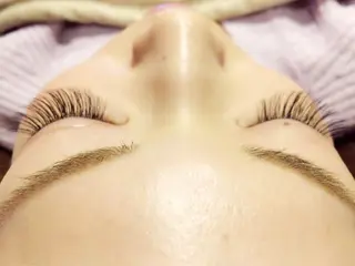 マツエク・マツパ 石渡このみ 🍊レイヤーカットのヘアスタイル