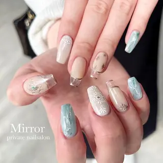ネイル nailsalon Mirrorのネイルデザイン