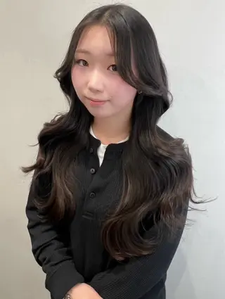 ロング 髪質改善/艶カラー/ ブリーチ/桃谷翼のヘアスタイル