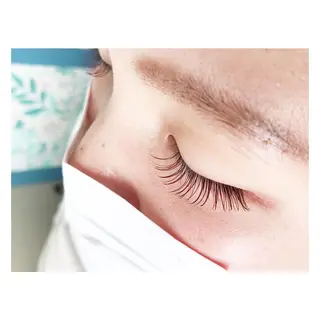 マツエク・マツパ CANVAS beauty salon所属・CANVAS YUUKAの眉毛・アイブロウイメージ