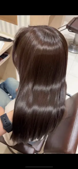 カラー 阿部 萌愛のヘアスタイル