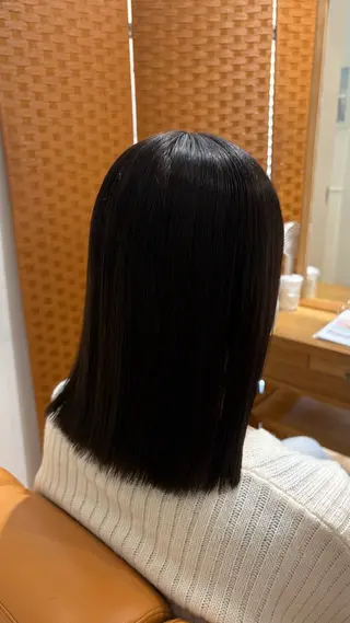 セミロング カラー ♣️似合わせカット 艶髪カラーYUUGAのヘアスタイル