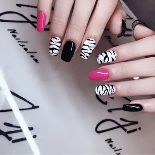 ネイル 🖤スカルプ専門店 新宿・MR🖤のネイルデザイン