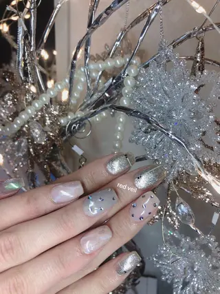 ミディアム ネイル 長さ出し専門 nynaのネイルデザイン