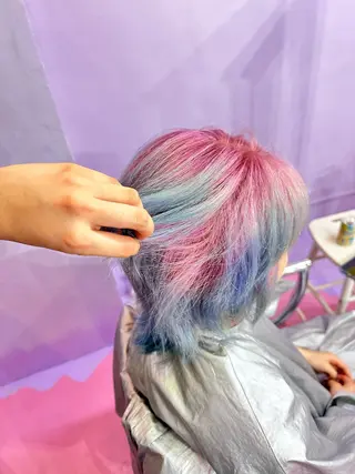 ショート Hair salon TOMMY所属・♮やっしー♮ 🌈派手髪🌈のヘアスタイル