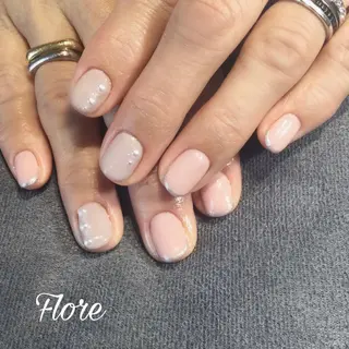 ネイル Flore (フロール)の眉毛・アイブロウイメージ